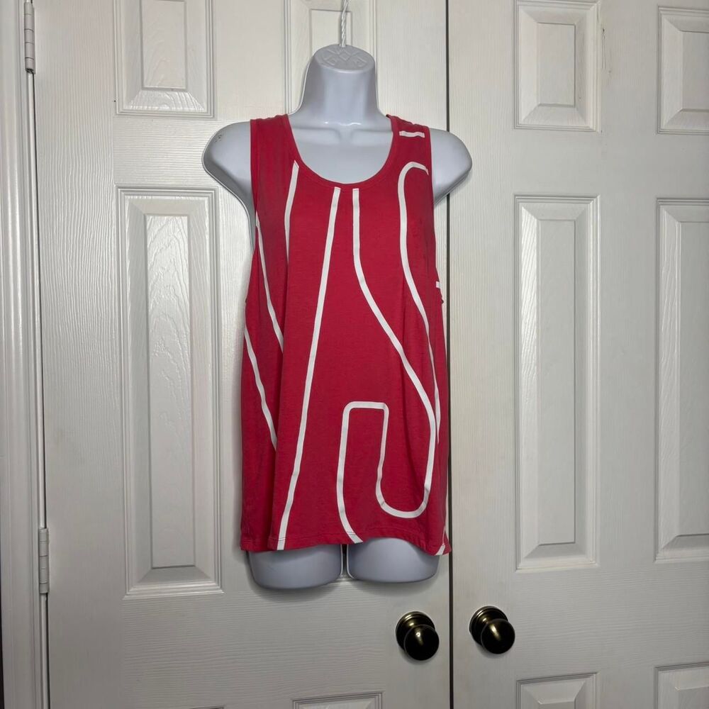 Victoria Sport Medium Pink Peekaboo Back Athletic Tank Top